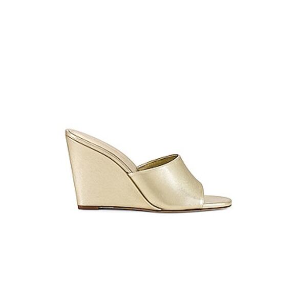 Larroude 'Jackie' Gold Leather Slip On Mule Size 7 - Picture 1 of 5